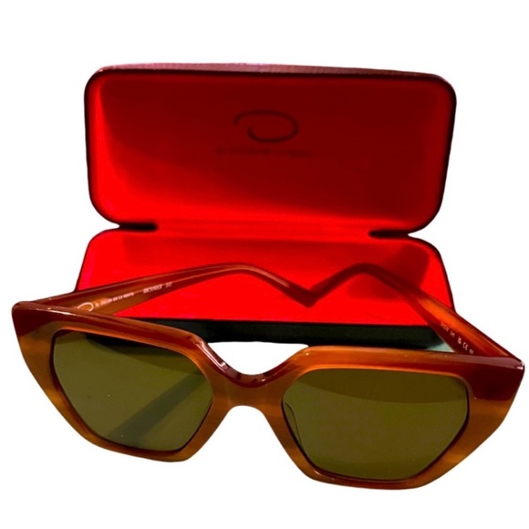 OSCAR DE LA RENTA Luxury Designer Sunglasses & Case - Picture 1 of 6